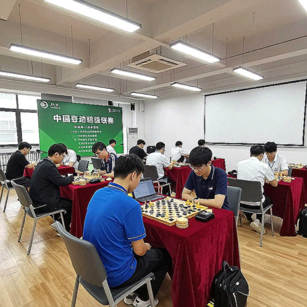 ChessBase Magazine #225: Giữa Praha và Saint Louis, giáo trình cờ vua đi tìm sự thẩm quyền