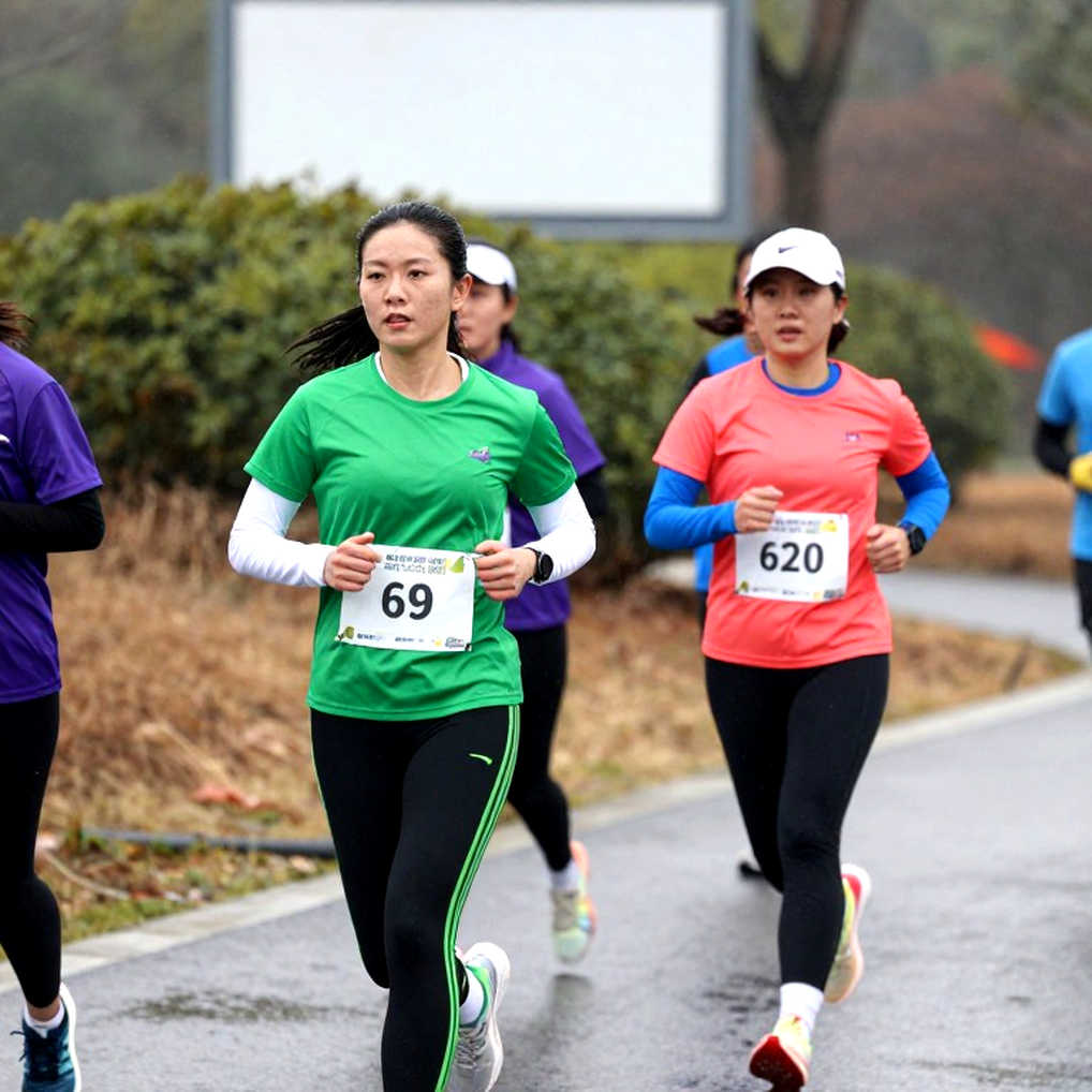 Portland Marathon: Nụ hôn ở dặm 18, cú gục ở dặm 20 và khoảng trống sàng lọc tim mạch của người chạy phong trào