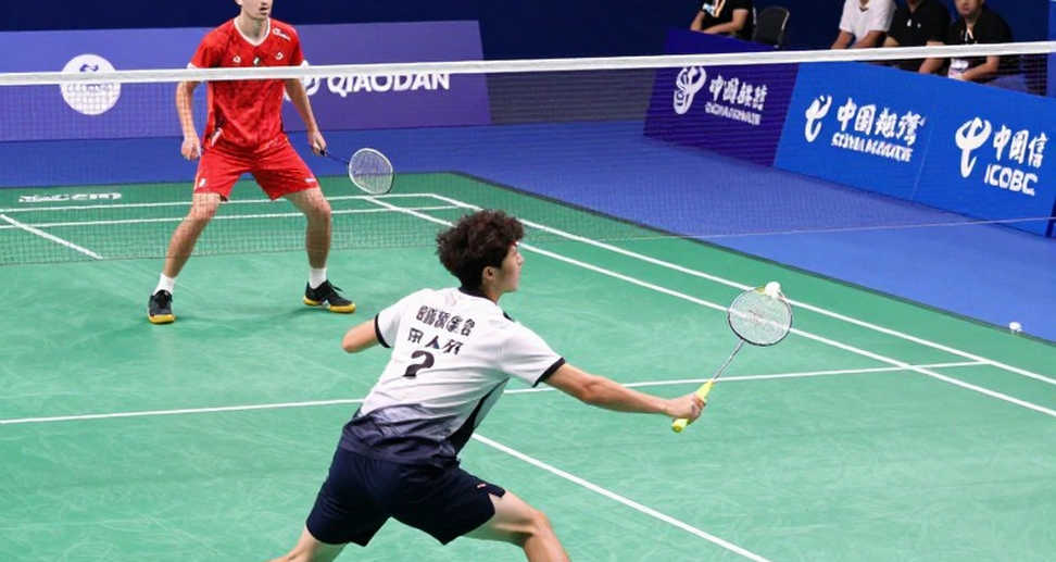 Alwi Farhan, Momota và khoảng trống dữ liệu giữa ánh đèn Hachioji